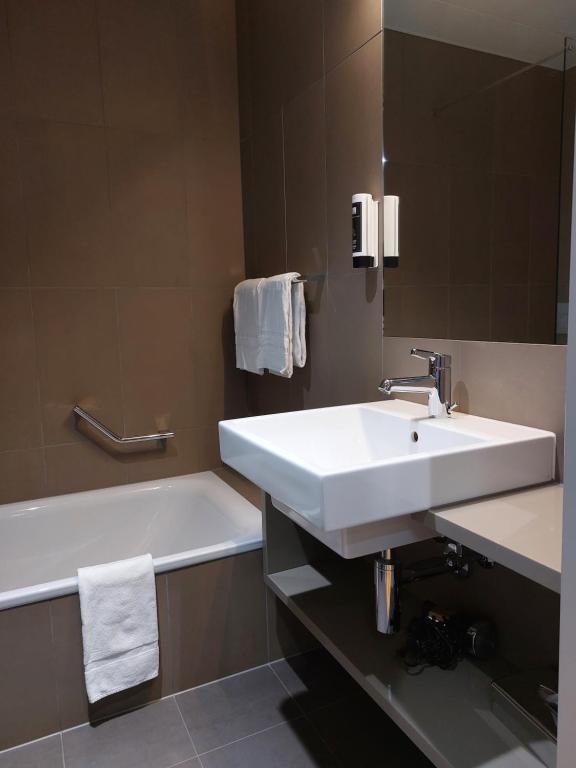B&B Hotel Lausanne كريسير المظهر الخارجي الصورة